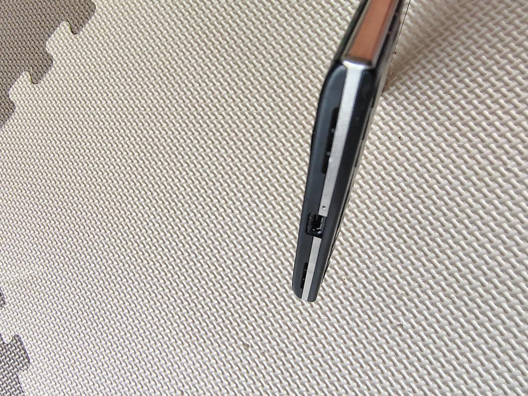 美品　BlackBerry Passport ブラックベリー パスポート 本体