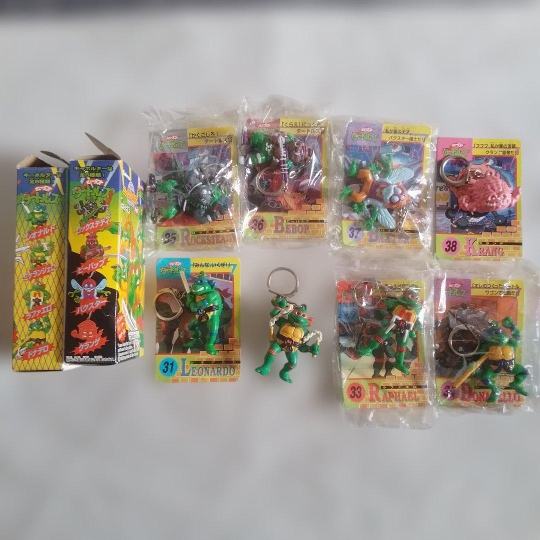 ミュ−タントタ−トルズ　キ−ホルダ− 　カバヤ食品　8種類　カ−ド付き