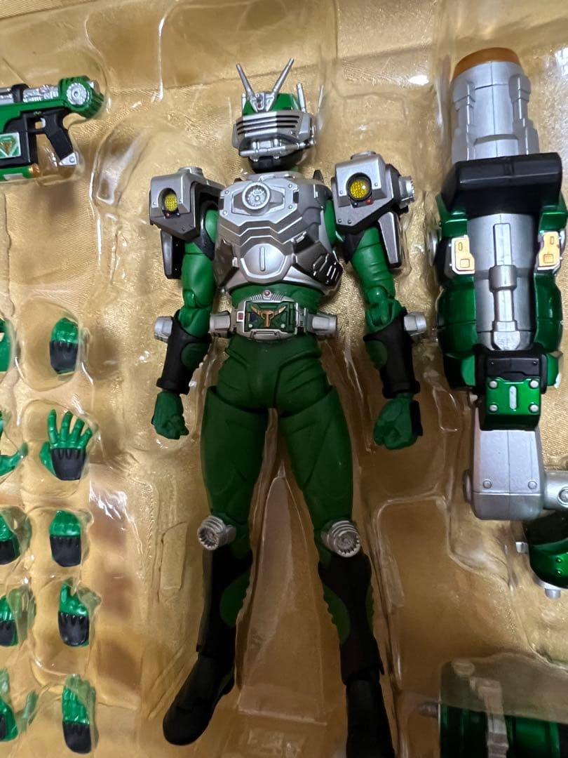 フィギュアーツ 仮面ライダーゾルダ 仮面ライダー龍騎シリーズ