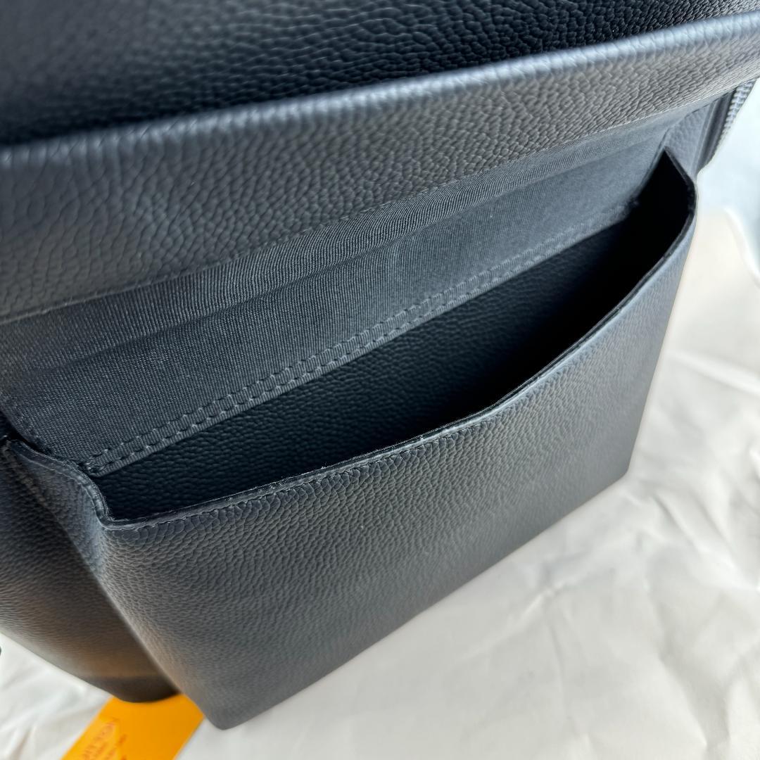 美品 LOUIS VUITTON ルイヴィトン テイクオフ・バックパック