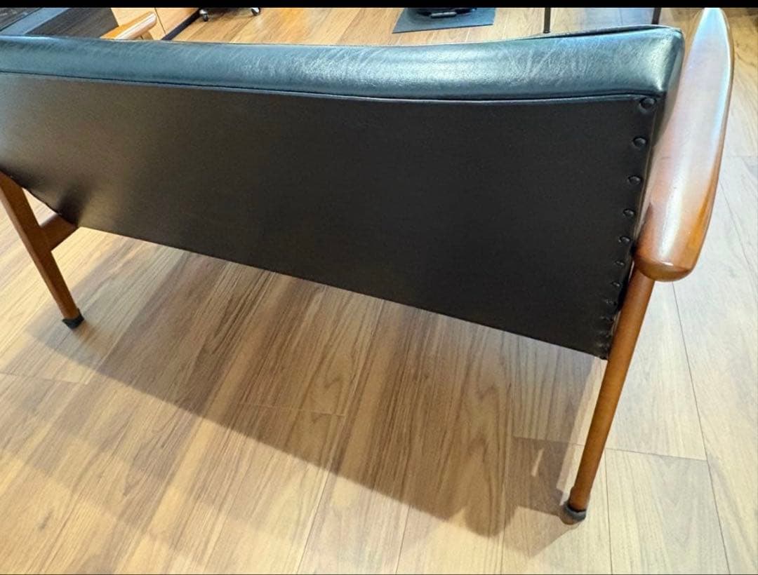 【カリモク60】Kチェア 2人掛け ソファ スタンダードブラック