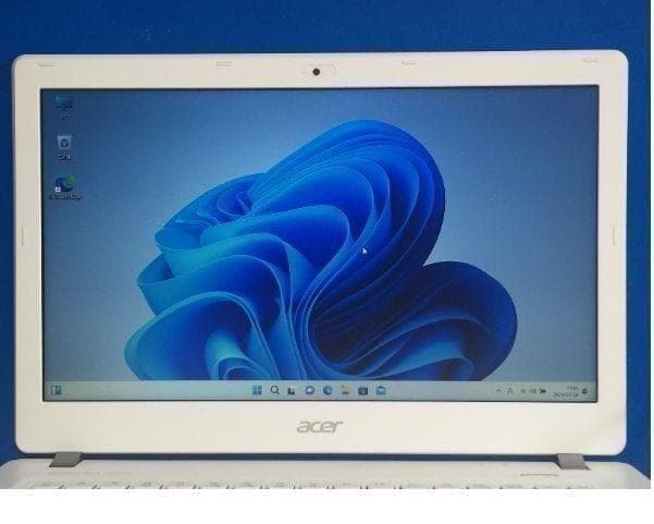 エイサー V3-371 13.3型/超薄・軽量/Office2024/Win11