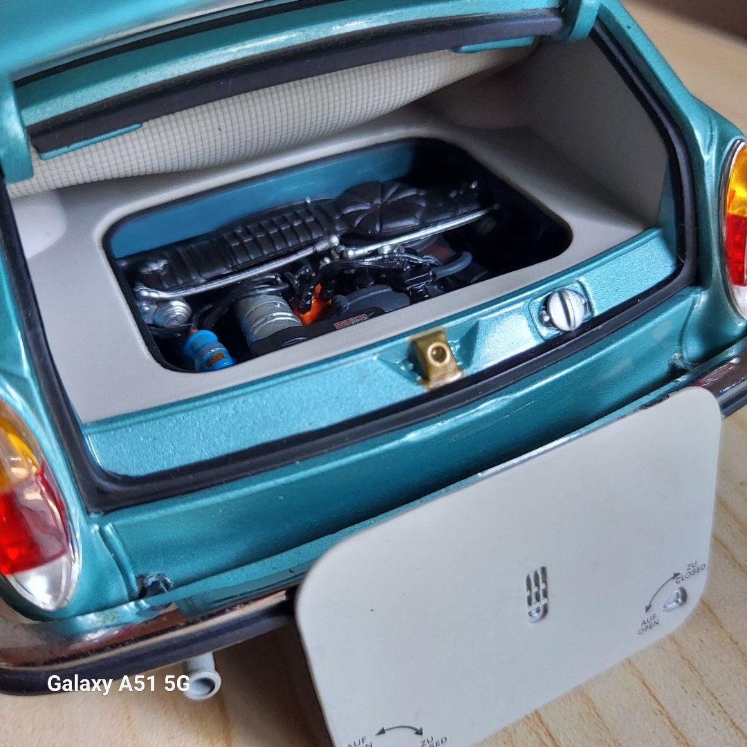1/18 VW 1600 TL・1970 ミニチャンプス