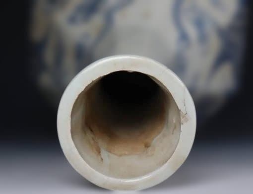 蔵出し品　李朝　古朝鮮　染付　魚図　花瓶 　骨董品