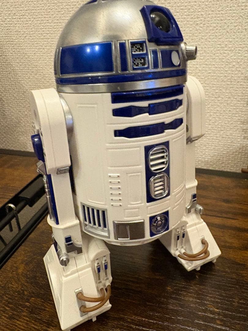 R2-D2 ロボットフィギュア ドロイド　約20cm