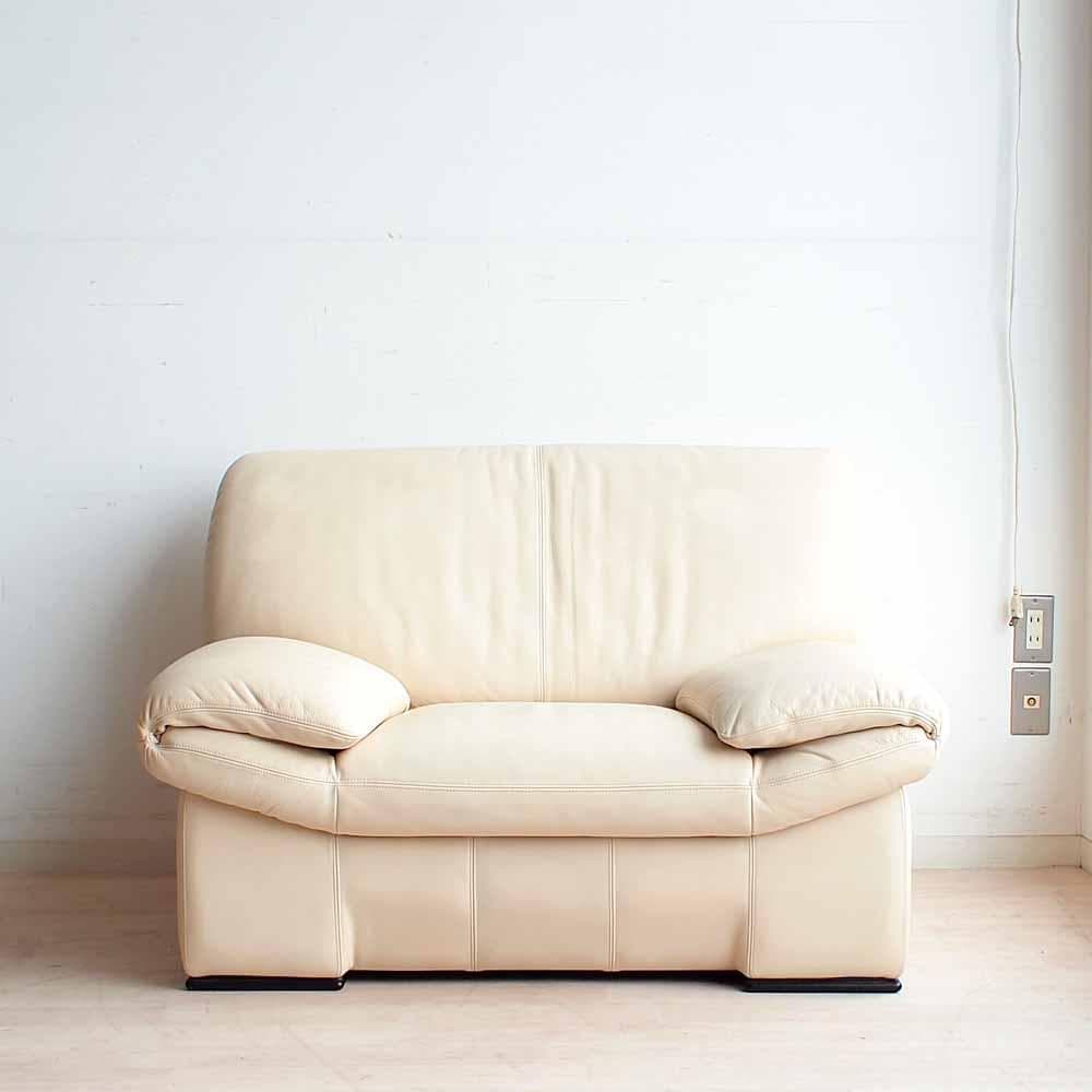 カリモク 「domani/エクセルライフ」 シングルソファ 本革 ZR24326