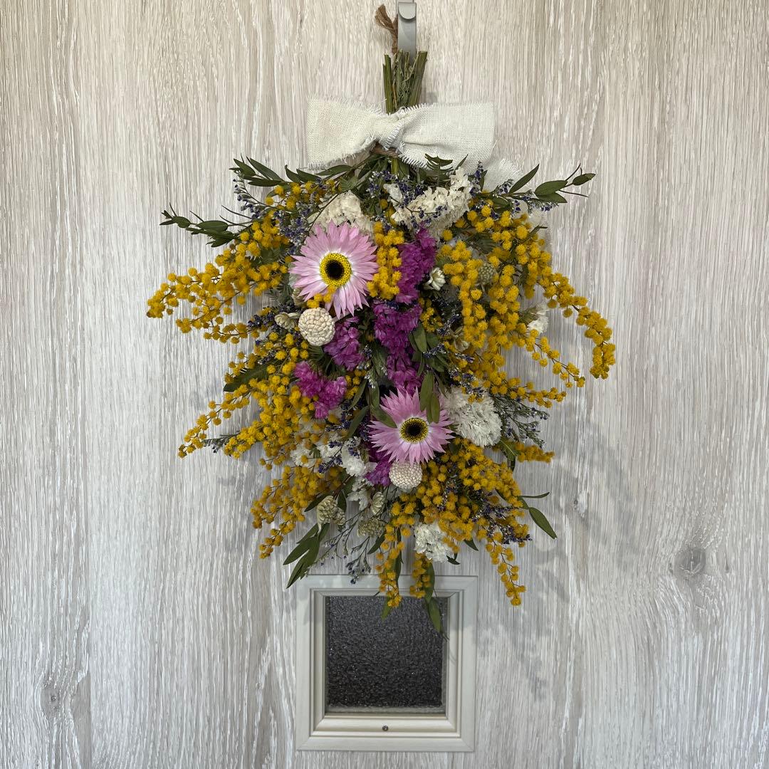 ミモザとスターチスとローダンセのスワッグリース☆ 約35cm×25cm