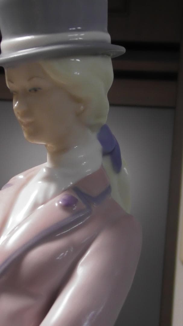 たか　REX　VALENCIA【白馬に乗る貴婦人】3　リアドロ 　Ｌ495