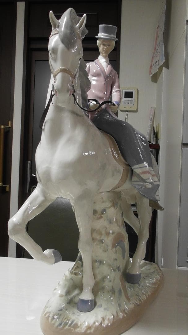 たか　REX　VALENCIA【白馬に乗る貴婦人】3　リアドロ 　Ｌ495