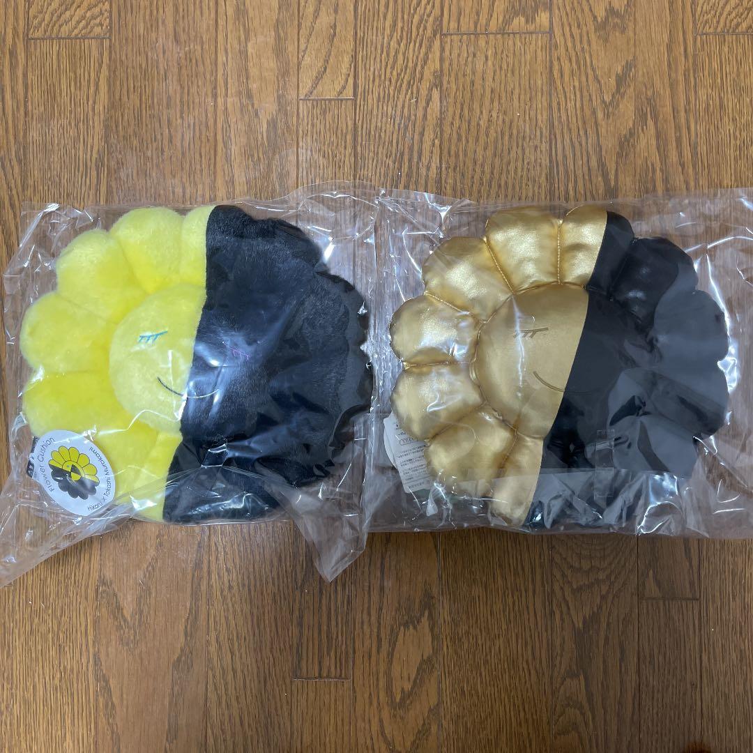 村上隆×ヒカル フラワークッション  2種セット