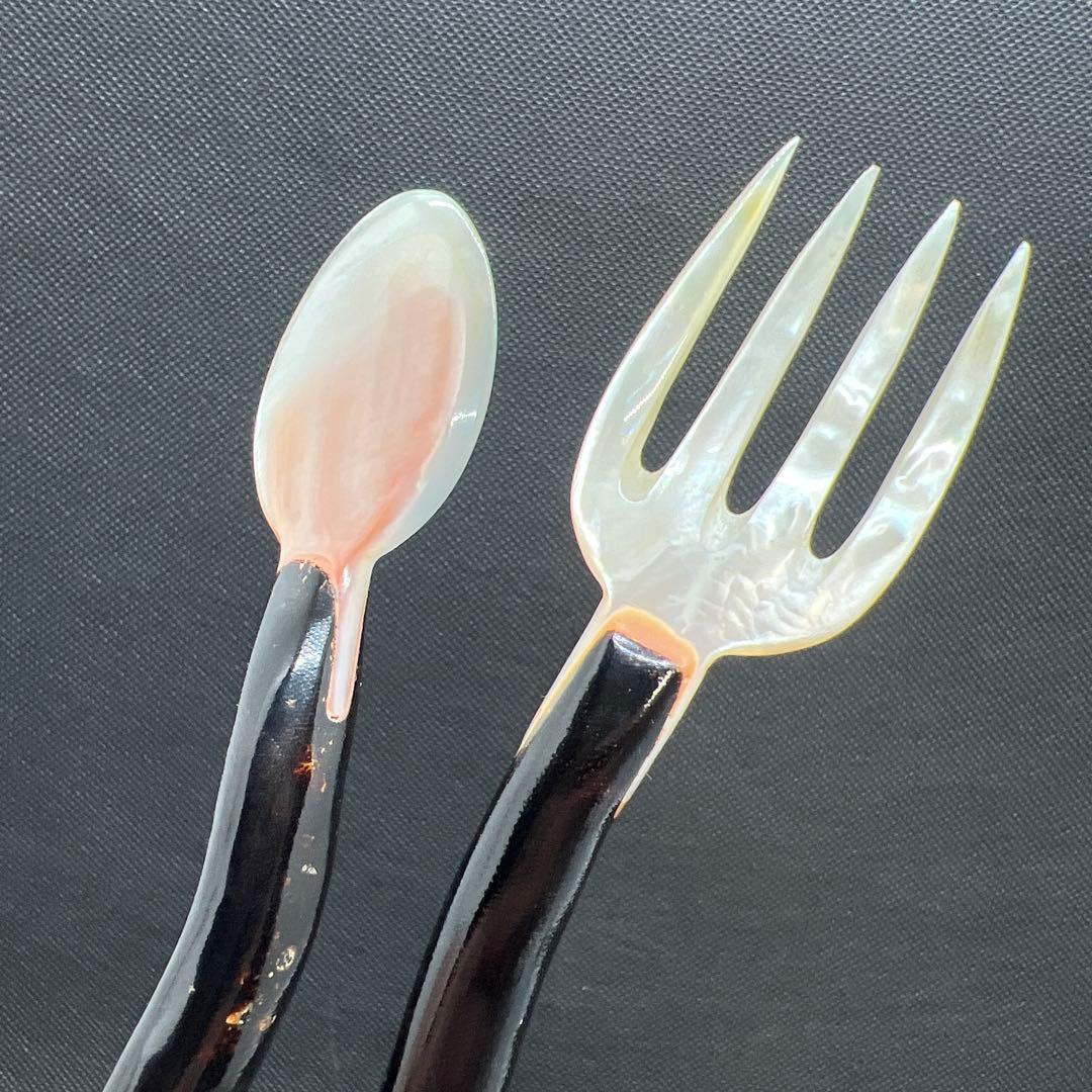 黒珊瑚　ハワイアンブラックコーラル　珊瑚枝柄スプーンとホーク　貝の彫物　珍品