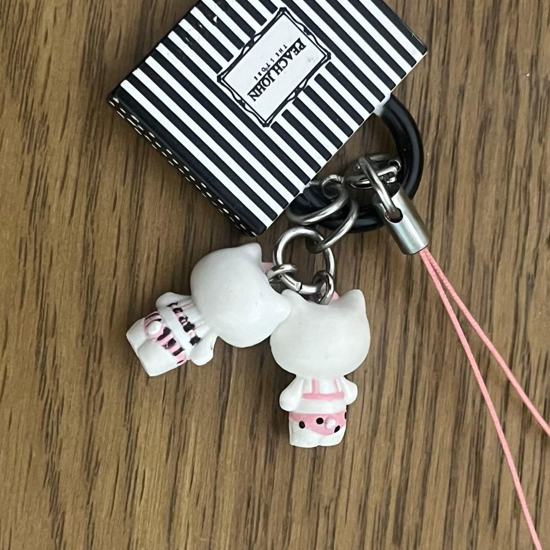 【超希少・美品】Peach John×ハローキティ　コラボチャーム　ストラップ