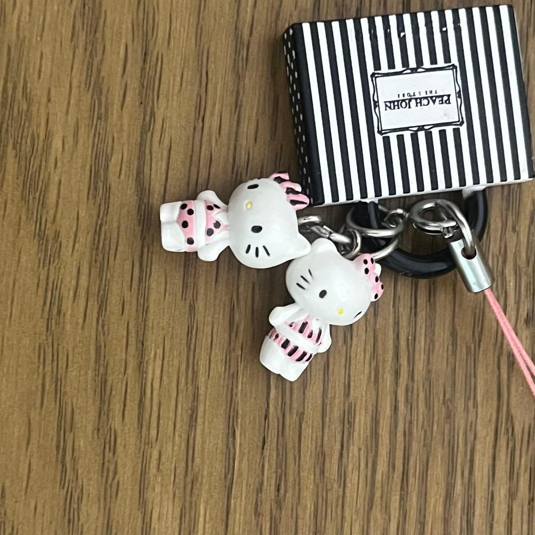【超希少・美品】Peach John×ハローキティ　コラボチャーム　ストラップ