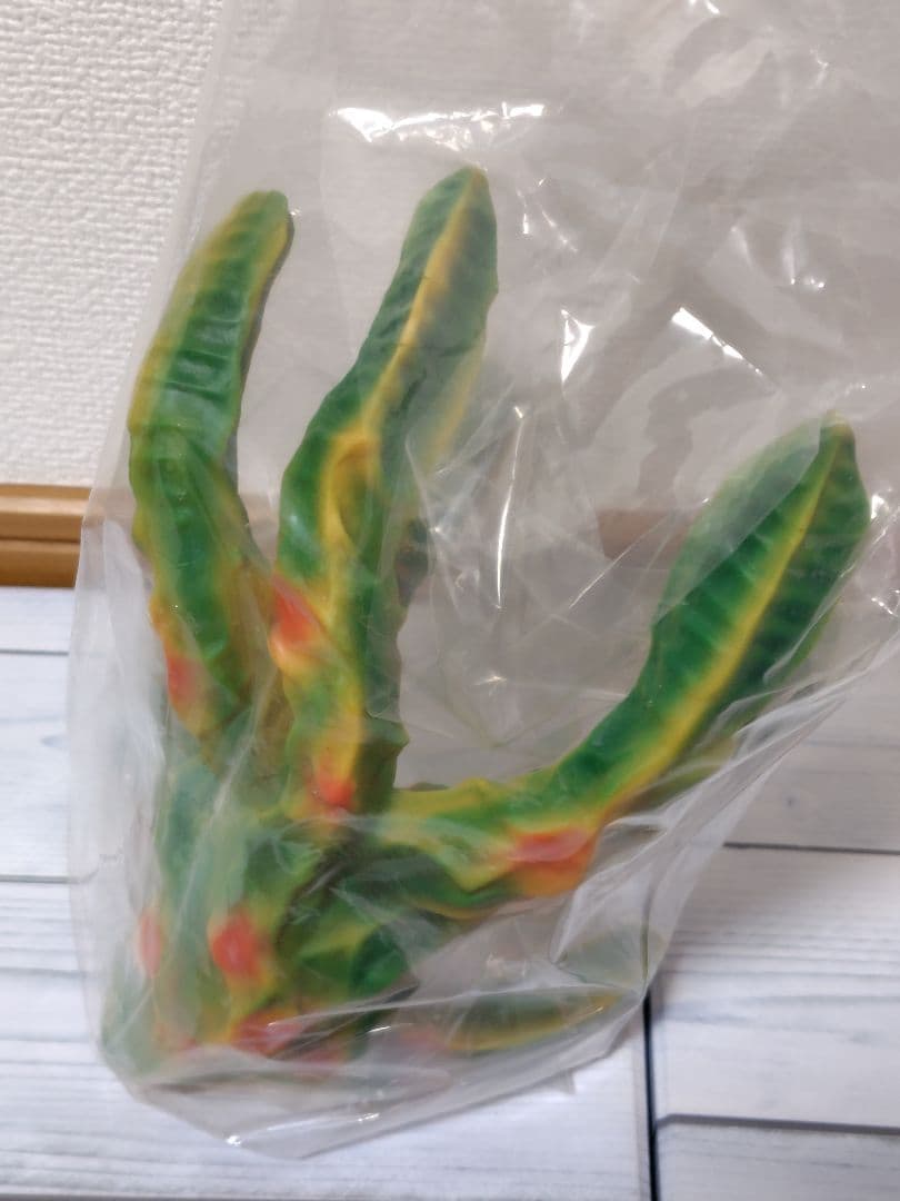 2/28迄　マルサン × アマプロ 350 世紀の怪奇植物 スフラン　ソフビ