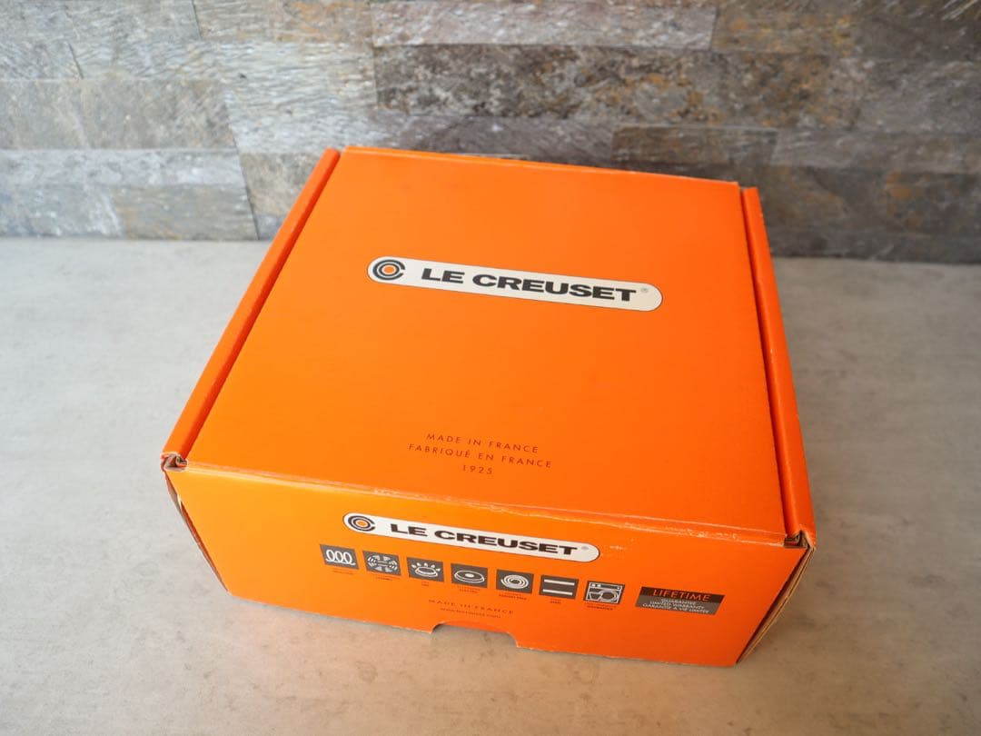 ル・クルーゼ赤 ホーロー鍋 クリーム内側