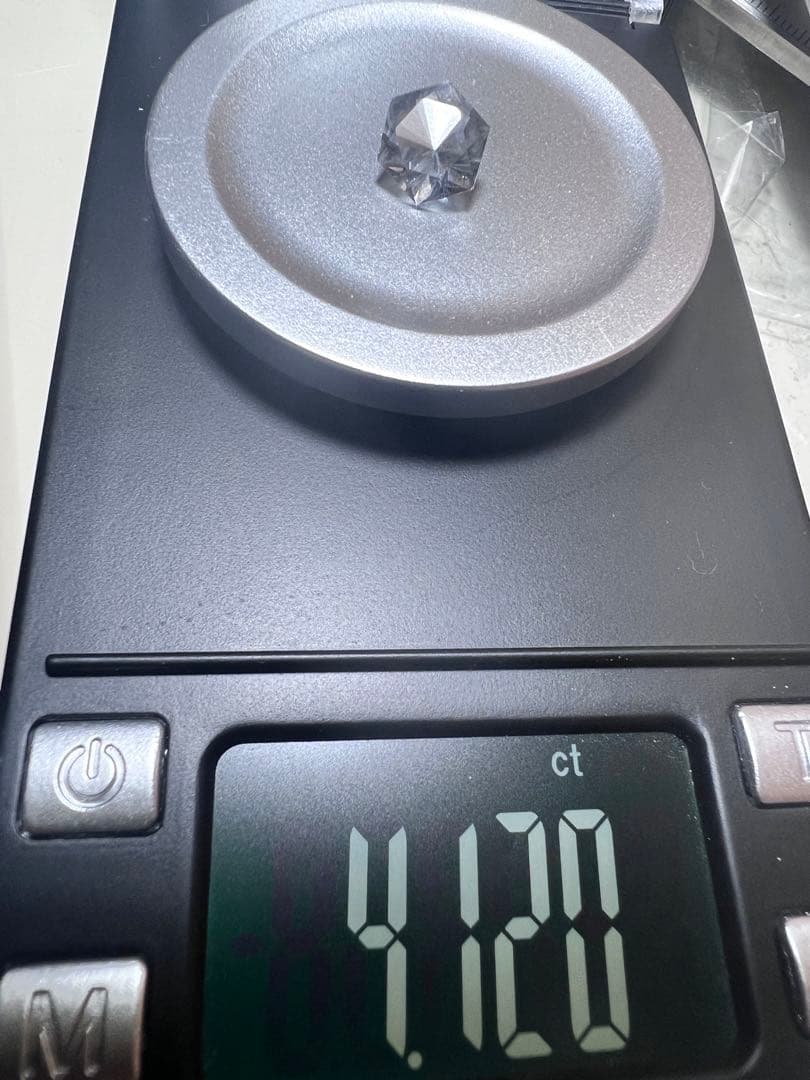 セレスタイト　ルース　ファセット　宝石