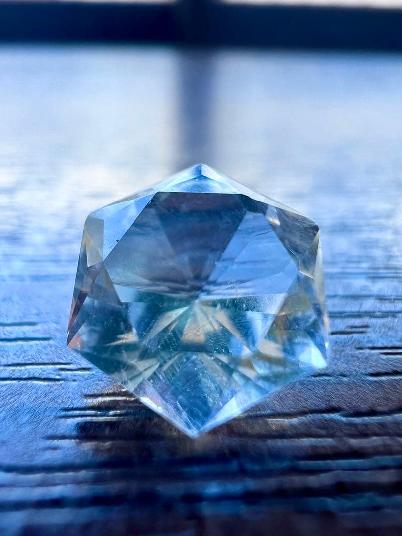 セレスタイト　ルース　ファセット　宝石